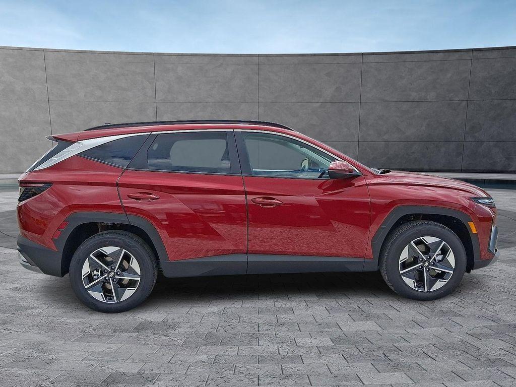 new 2025 Hyundai TUCSON Hybrid car, priced at $39,130