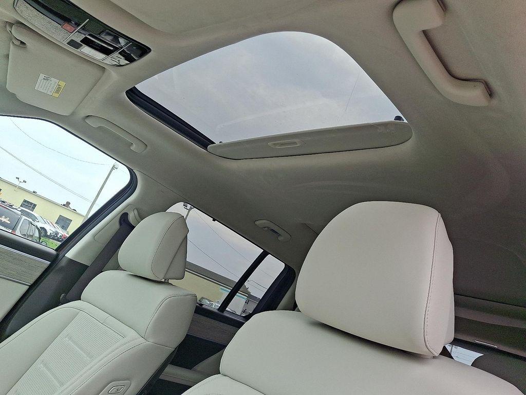 new 2025 Hyundai SANTA FE HEV car, priced at $53,010