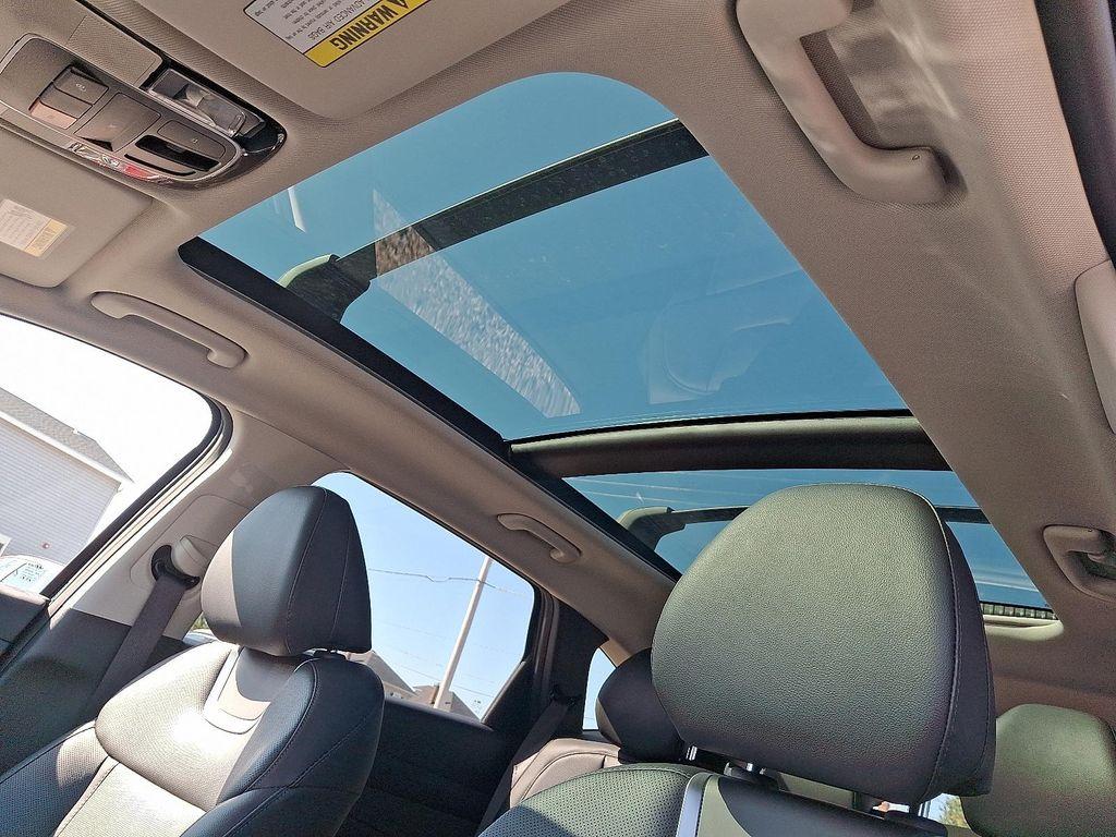 new 2025 Hyundai TUCSON Hybrid car, priced at $42,580