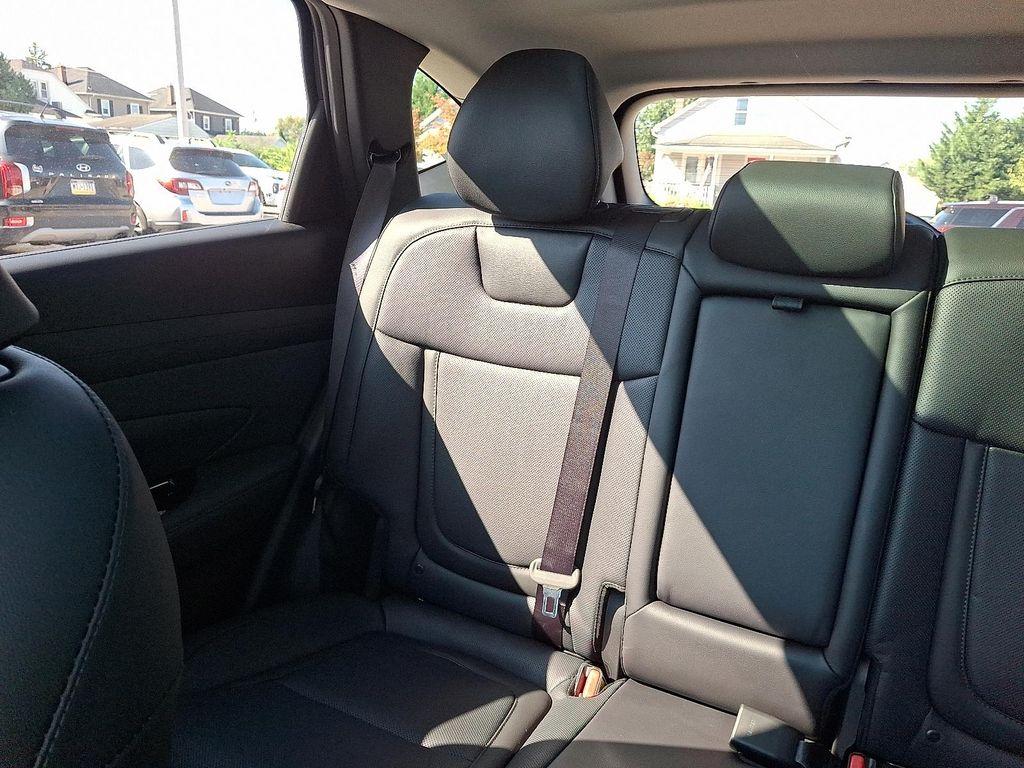 new 2025 Hyundai TUCSON Hybrid car, priced at $42,580