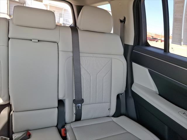 new 2025 Hyundai Santa Fe car, priced at $41,189