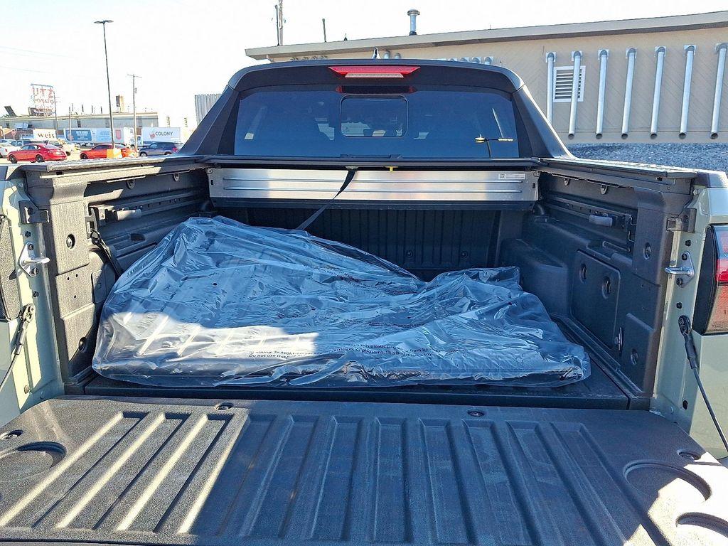 new 2025 Hyundai SANTA CRUZ car, priced at $36,600