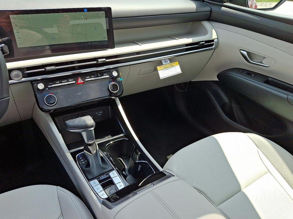 new 2025 Hyundai Tucson car, priced at $37,080