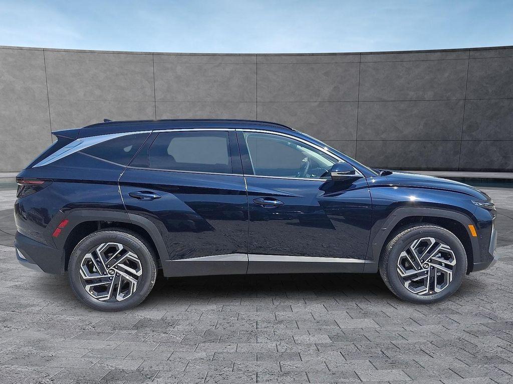 new 2025 Hyundai TUCSON Hybrid car, priced at $43,580