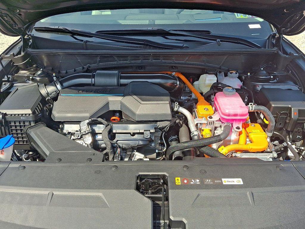 new 2025 Hyundai TUCSON Hybrid car, priced at $43,580