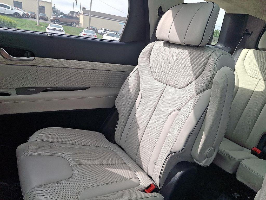 used 2023 Hyundai Palisade car, priced at $39,994