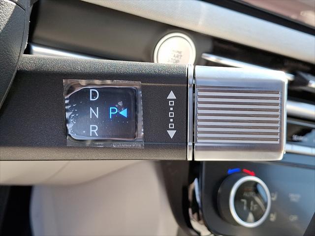 new 2025 Hyundai TUCSON Hybrid car, priced at $43,860