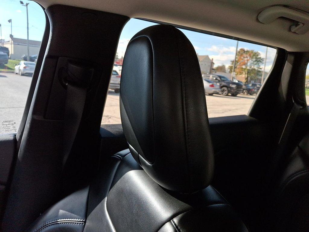 used 2019 Jeep Cherokee car, priced at $18,994