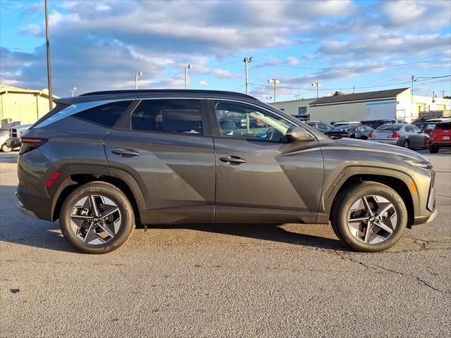 new 2025 Hyundai Tucson Hybrid car, priced at $38,035