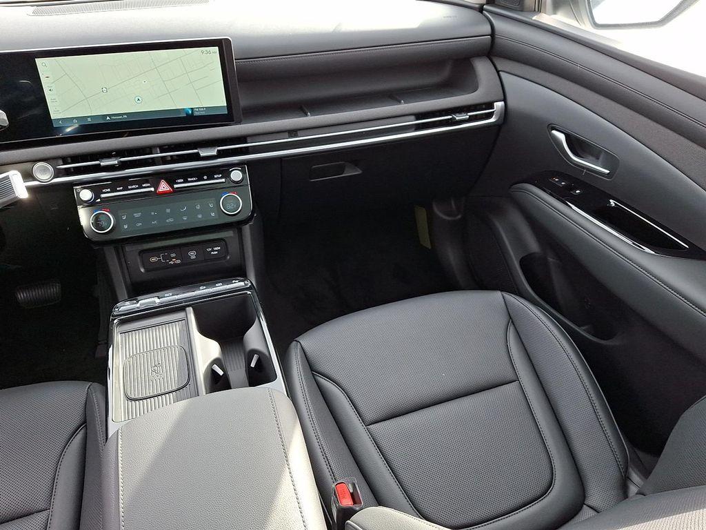 new 2025 Hyundai TUCSON Hybrid car, priced at $44,050