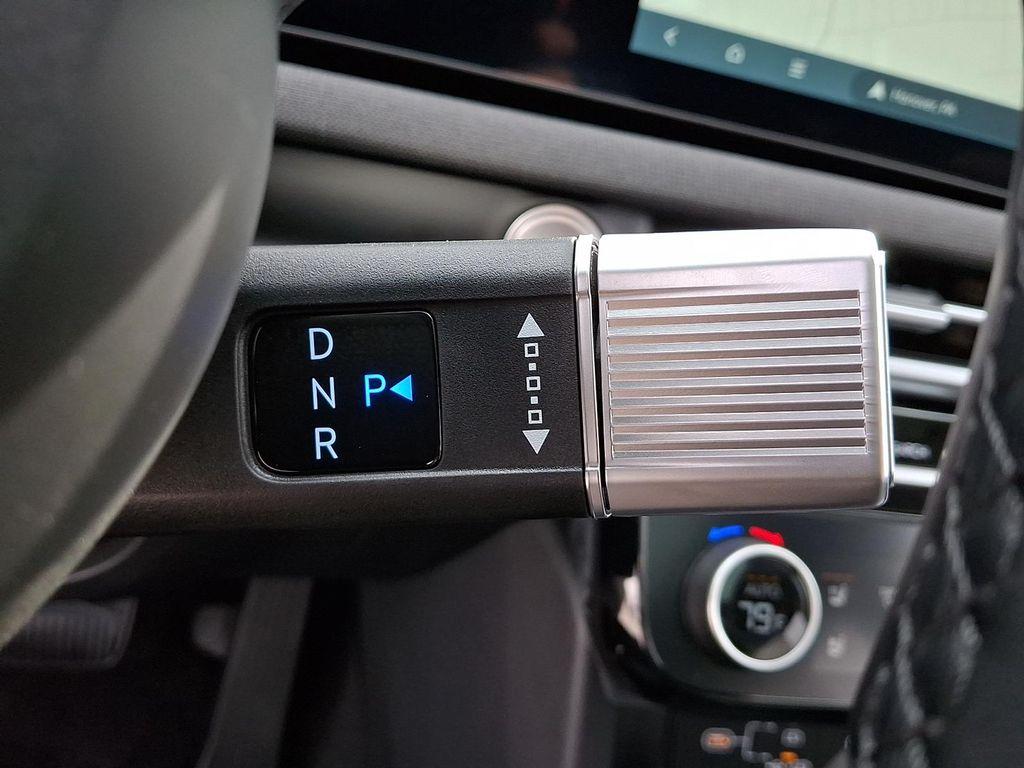 new 2025 Hyundai TUCSON Hybrid car, priced at $44,050