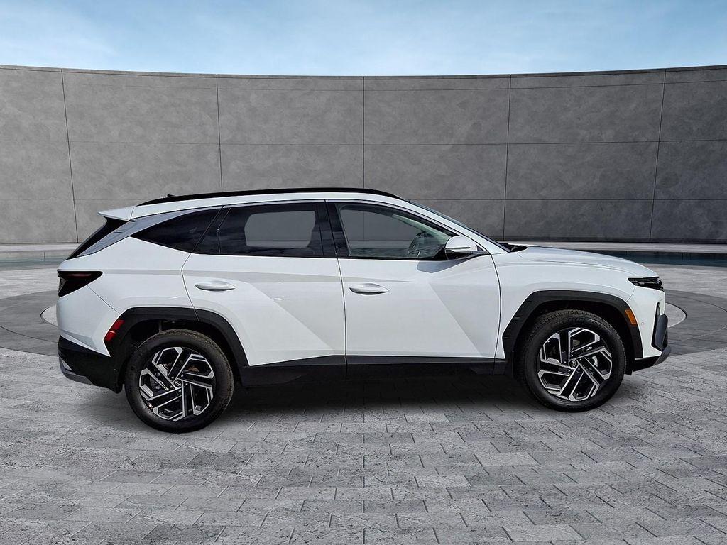 new 2025 Hyundai TUCSON Hybrid car, priced at $44,050