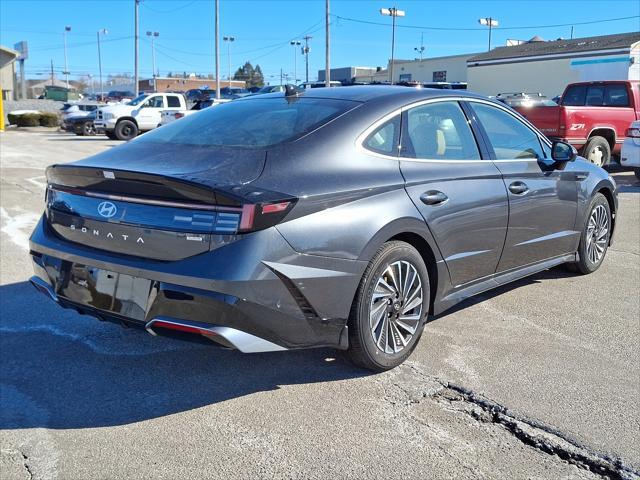 new 2025 Hyundai Sonata Hybrid car, priced at $39,330