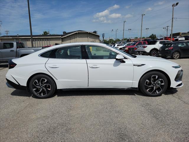 new 2024 Hyundai Sonata car, priced at $31,210