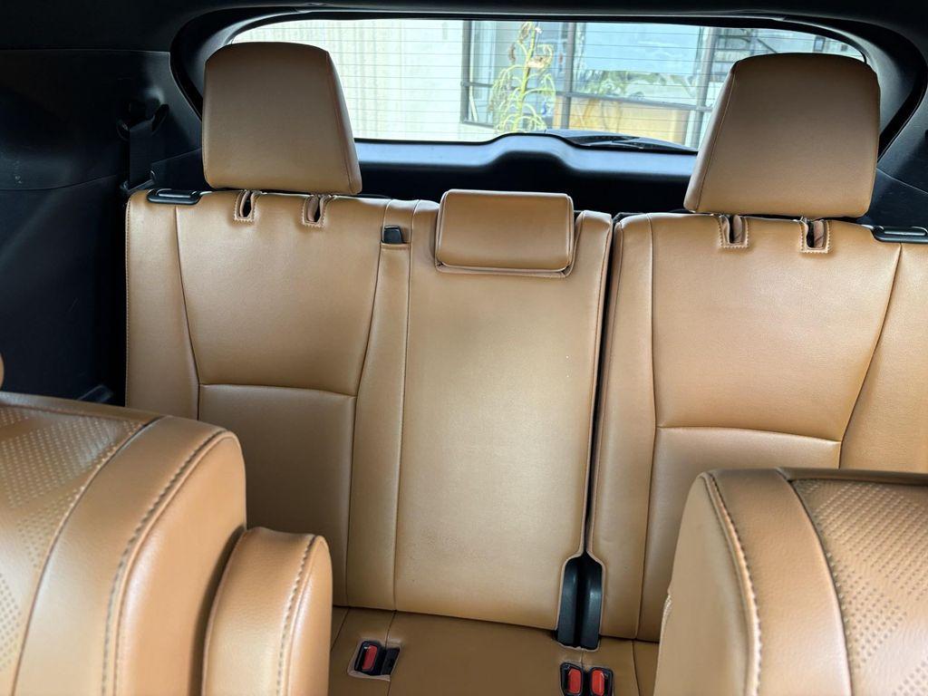 used 2021 Toyota Highlander car, priced at $35,889