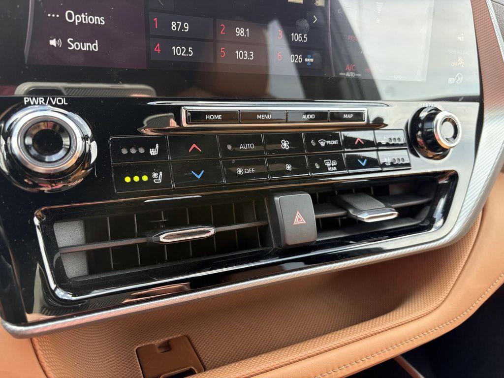 used 2021 Toyota Highlander car, priced at $35,889