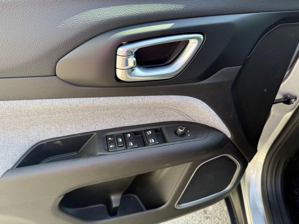 new 2025 Jeep Compass car, priced at $30,932