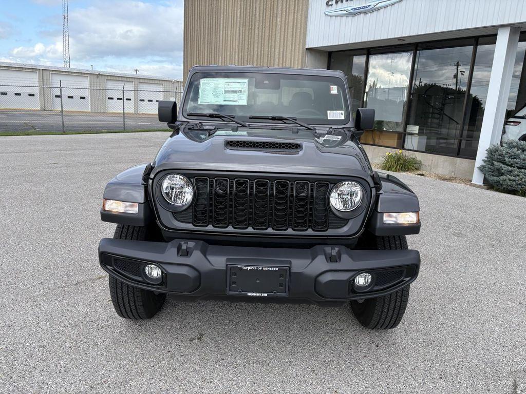 new 2025 Jeep Gladiator car, priced at $52,220