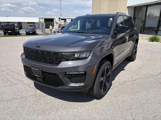 new 2025 Jeep Grand Cherokee car, priced at $48,643