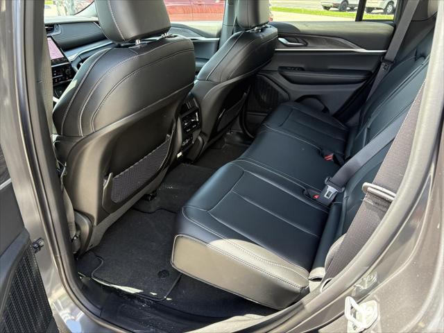 new 2025 Jeep Grand Cherokee car, priced at $48,643