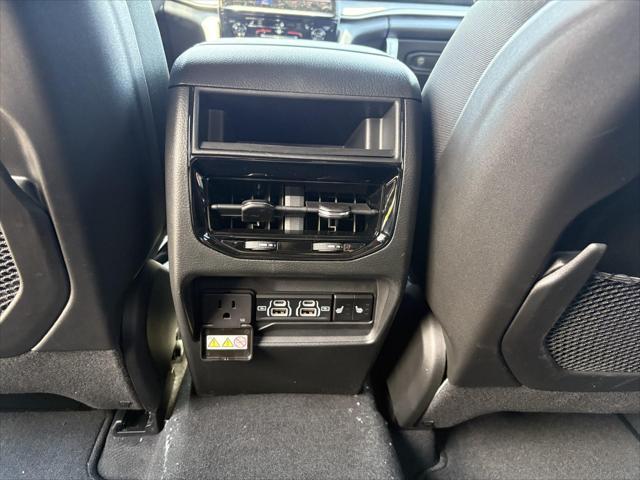 new 2025 Jeep Grand Cherokee car, priced at $48,643