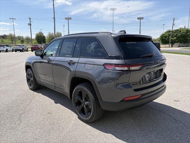 new 2025 Jeep Grand Cherokee car, priced at $48,643