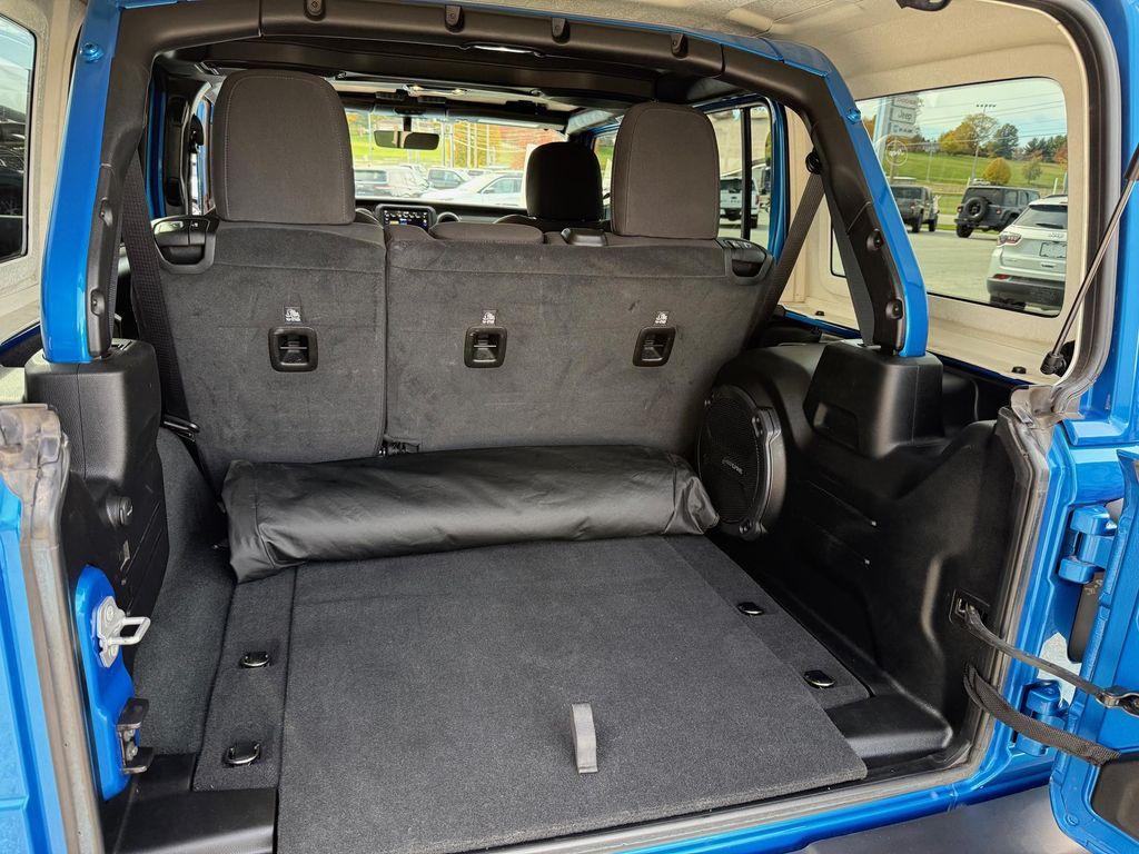 used 2022 Jeep Wrangler Unlimited car, priced at $39,989