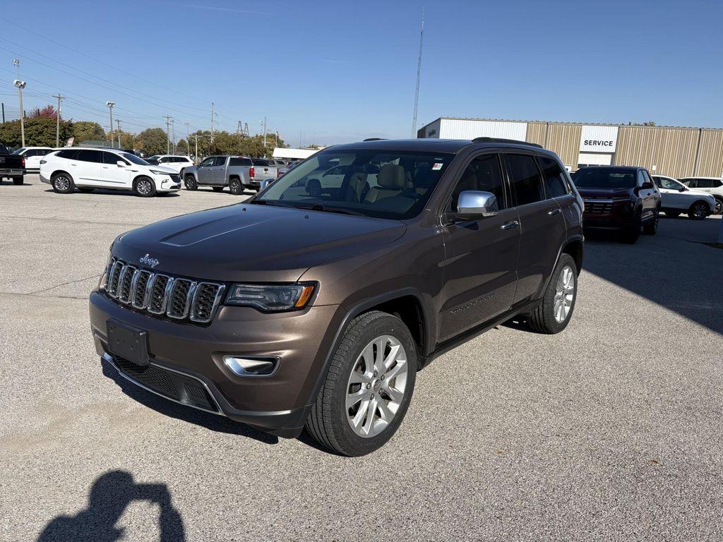 used 2017 Jeep Grand Cherokee car, priced at $15,289