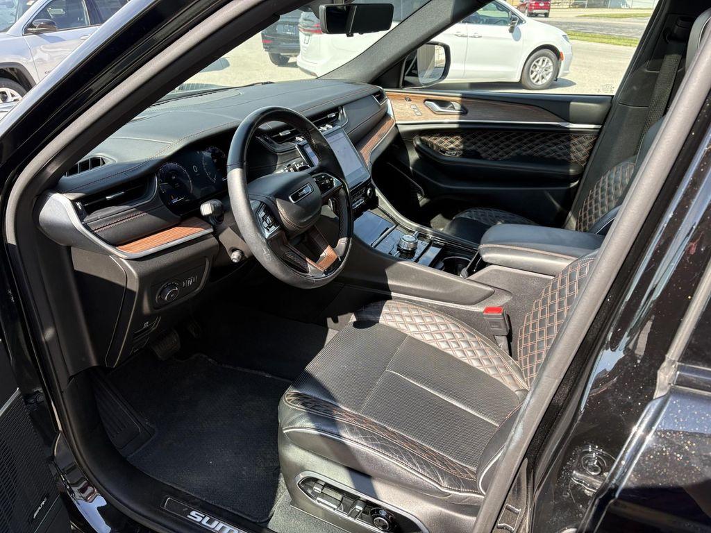 used 2023 Jeep Grand Cherokee L car, priced at $45,989