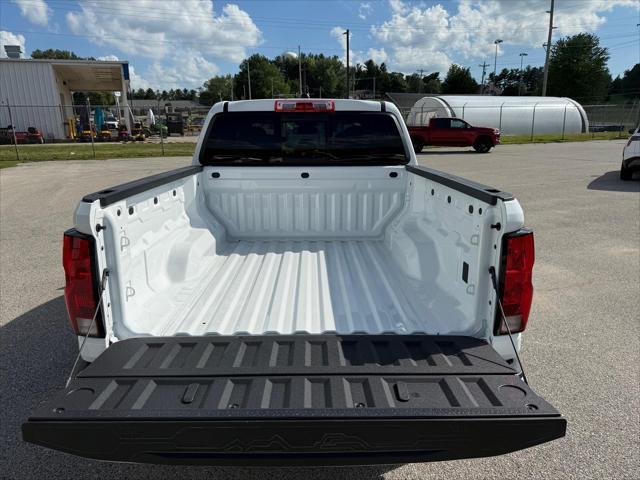 new 2025 Chevrolet Colorado car, priced at $38,564
