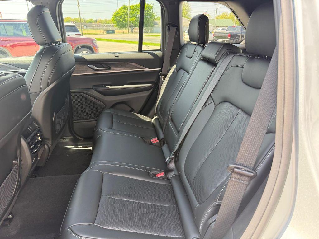 new 2025 Jeep Grand Cherokee car, priced at $50,759