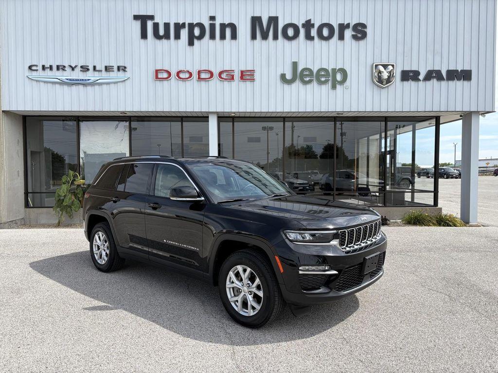 used 2023 Jeep Grand Cherokee car, priced at $35,689
