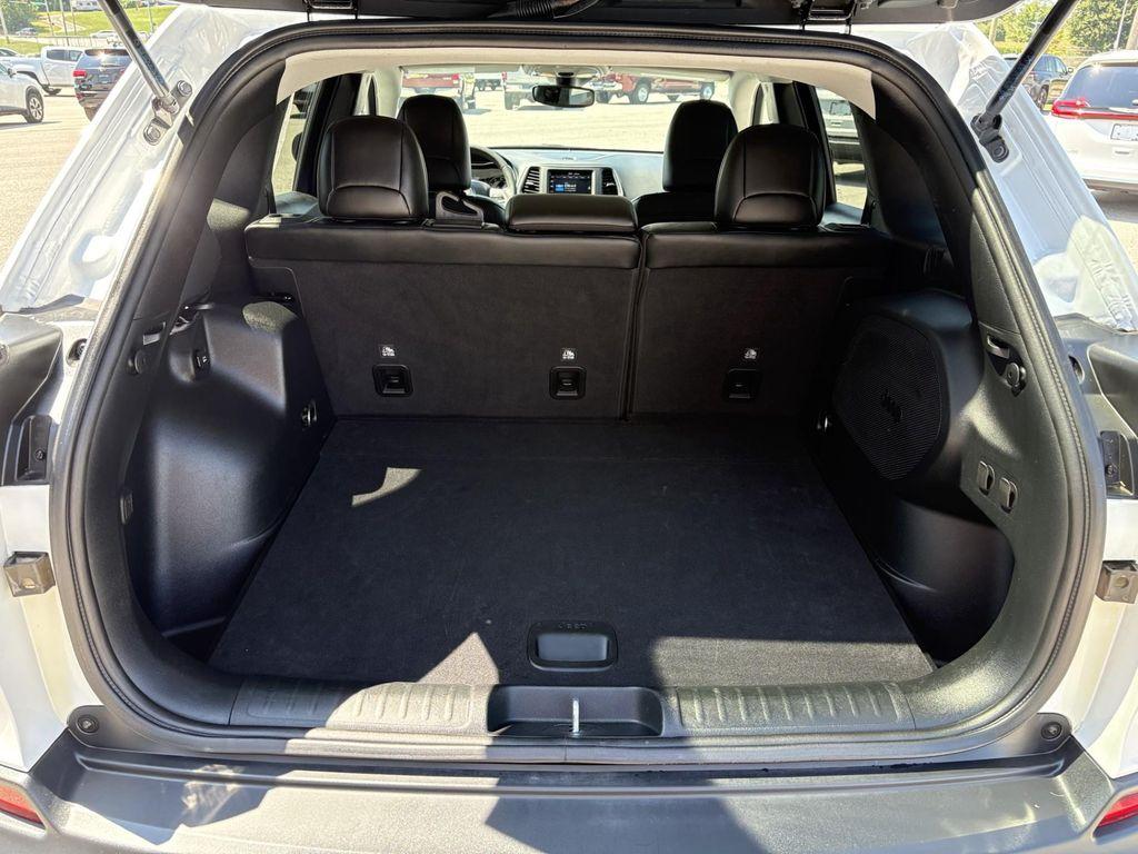 used 2022 Jeep Cherokee car, priced at $25,779