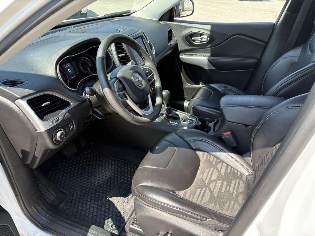 used 2022 Jeep Cherokee car, priced at $25,779