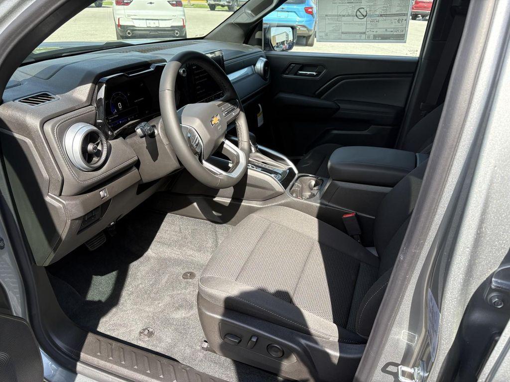 new 2025 Chevrolet Colorado car, priced at $39,993