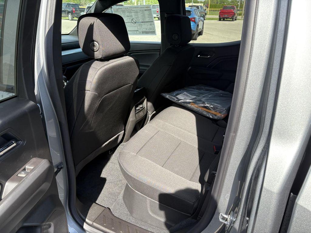 new 2025 Chevrolet Colorado car, priced at $39,993