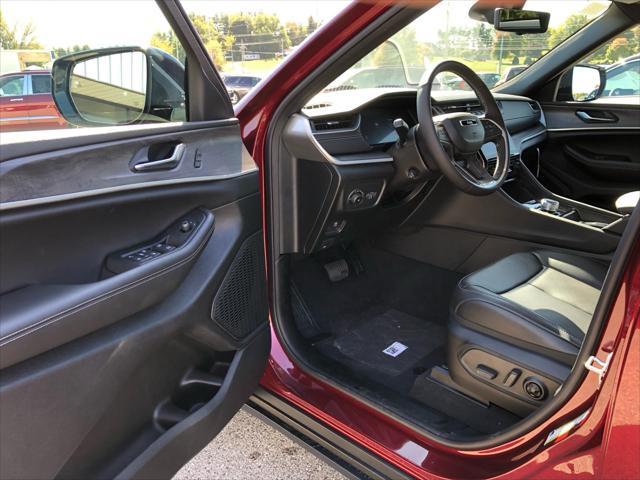 new 2025 Jeep Grand Cherokee L car, priced at $54,560