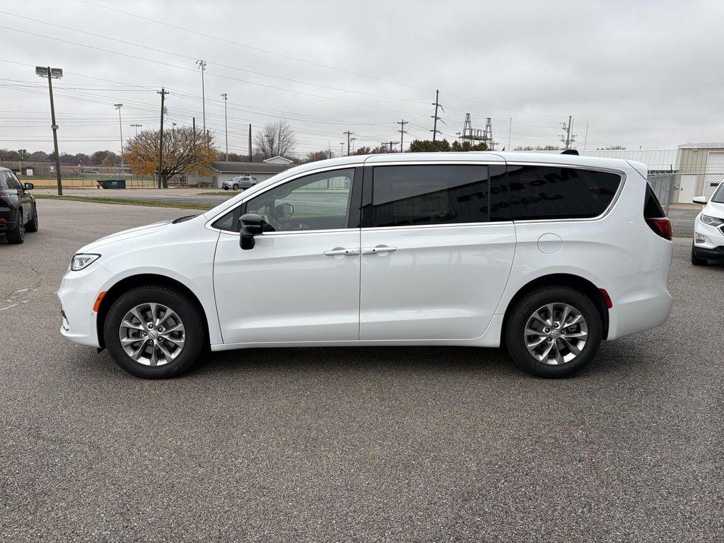new 2026 Chrysler Pacifica car, priced at $50,894