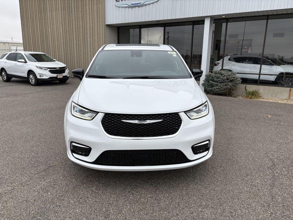 new 2026 Chrysler Pacifica car, priced at $50,894