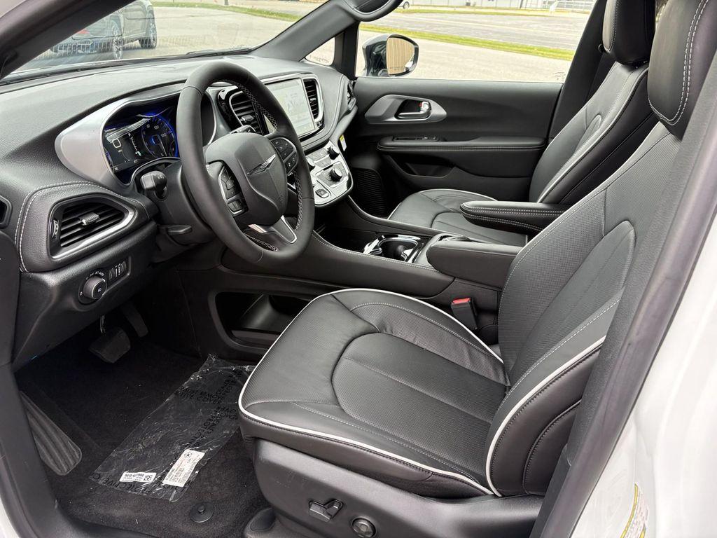 new 2026 Chrysler Pacifica car, priced at $50,894