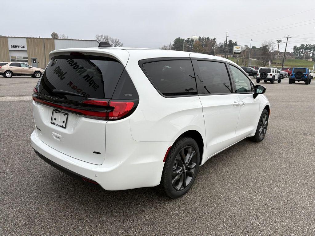 new 2026 Chrysler Pacifica car, priced at $46,399
