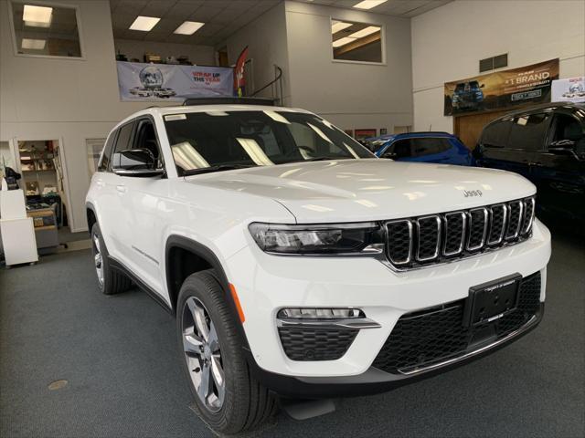 new 2025 Jeep Grand Cherokee car, priced at $50,474