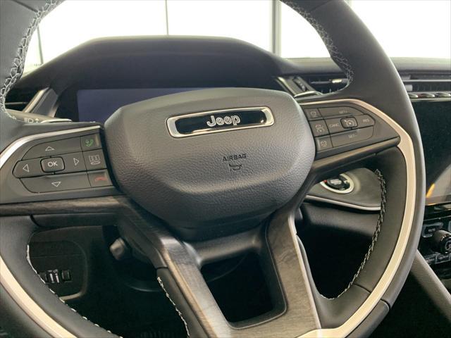 new 2025 Jeep Grand Cherokee car, priced at $50,474