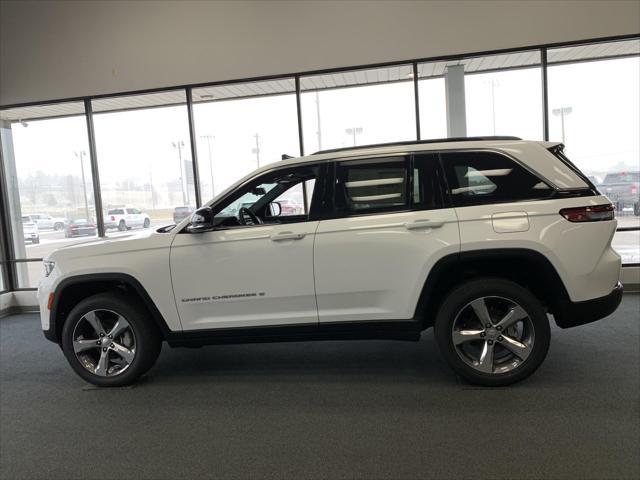 new 2025 Jeep Grand Cherokee car, priced at $50,474