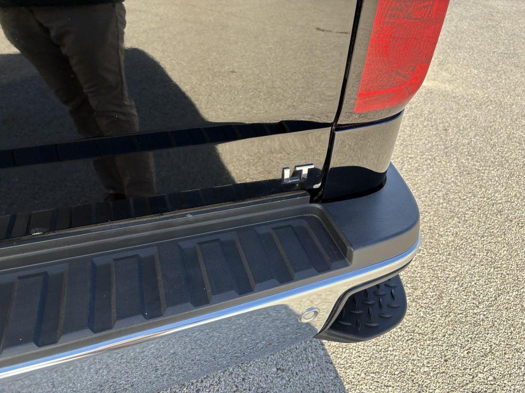 used 2018 Chevrolet Silverado 1500 car, priced at $22,989