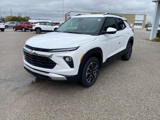 new 2025 Chevrolet TrailBlazer car, priced at $28,076