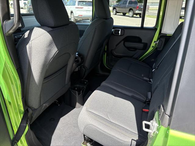 new 2025 Jeep Wrangler car, priced at $55,075