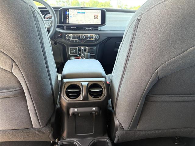 new 2025 Jeep Wrangler car, priced at $55,075