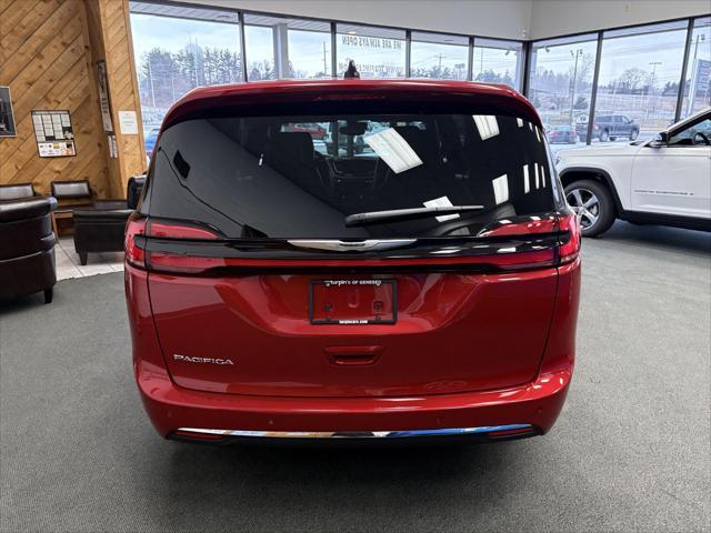 new 2025 Chrysler Pacifica car, priced at $40,721