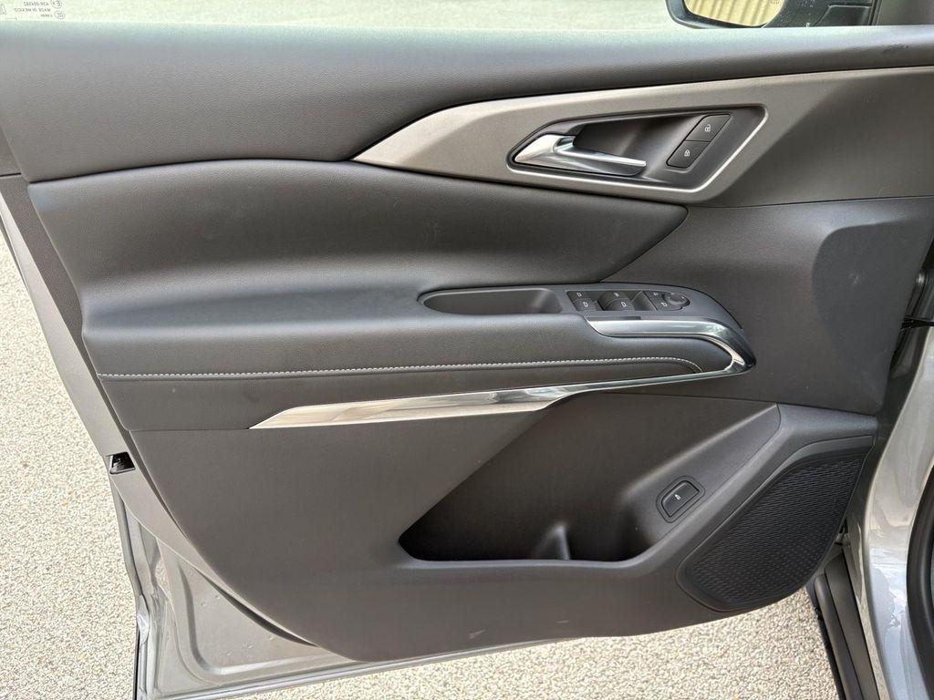 new 2026 Chevrolet Traverse car, priced at $45,773